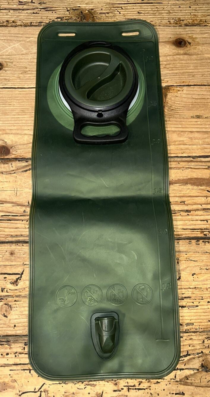 Unbranded Hydration 3L Green Bladder NEW *No Tubing